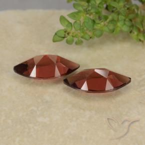 Shop natural 2.50ct Rouge moyen Grenat pyrope gems, Marquise, from Mozambique at GemSelect. In stock, global shipping!