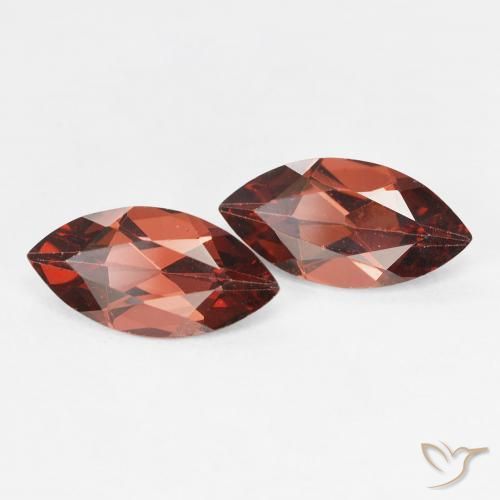 Shop natural 2.27ct Medium Dark-Red Grenat pyrope gems, Marquise, from Mozambique at GemSelect. In stock, global shipping!