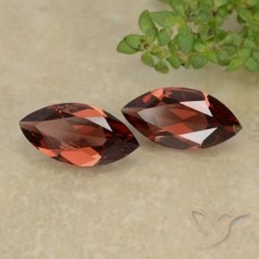 Shop natural 2.30ct Rouge foncé Grenat pyrope gems, Marquise, from Mozambique at GemSelect. In stock, global shipping!
