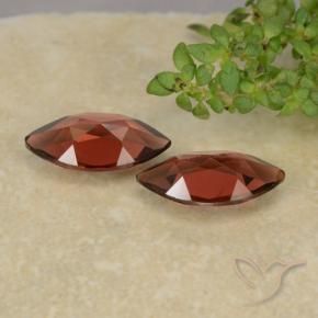 Shop natural 2.30ct Rouge foncé Grenat pyrope gems, Marquise, from Mozambique at GemSelect. In stock, global shipping!