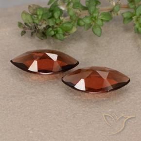 Shop natural 1.71ct Rouge foncé Grenat pyrope gems, Marquise, from Mozambique at GemSelect. In stock, global shipping!