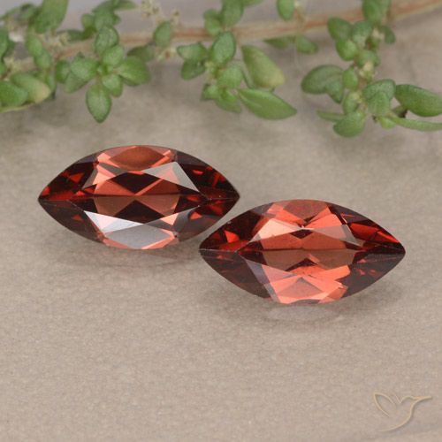 2.46ctw Naturel Rouge merlot Grenat pyrope, Marquise, VVS-VS