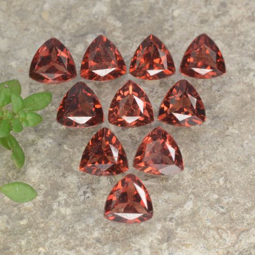 3.20ctw Naturel Brique rouge Grenat pyrope, Trillion, VS
