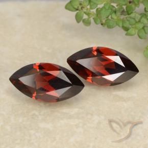 Shop natural 2.65ct Rouge intense Grenat pyrope gems, Marquise, from Mozambique at GemSelect. In stock, global shipping!