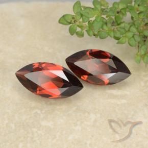 Shop natural 2.56ct Rouge foncé Grenat pyrope gems, Marquise, from Mozambique at GemSelect. In stock, global shipping!