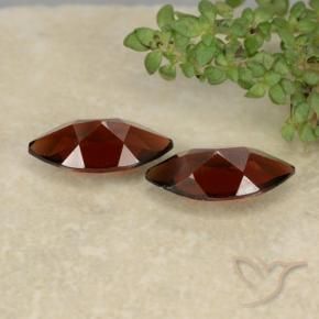 Shop natural 2.39ct Rouge feu Grenat pyrope gems, Marquise, from Mozambique at GemSelect. In stock, global shipping!