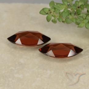 Shop natural 2.16ct Rouge intense Grenat pyrope gems, Marquise, from Mozambique at GemSelect. In stock, global shipping!