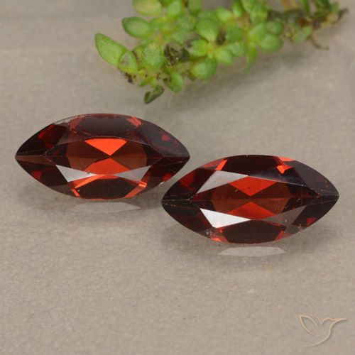 2.12ctw Naturel Rouge foncé Grenat pyrope, Marquise, VVS-VS