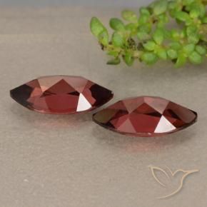 Shop natural 2.56ct Rouge foncé Grenat pyrope gems, Marquise, from Mozambique at GemSelect. In stock, global shipping!
