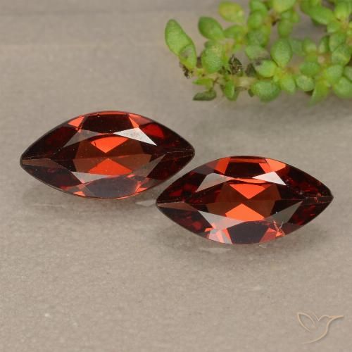 2.01ctw Naturel Rouge écarlate Grenat pyrope, Marquise, VVS-VS
