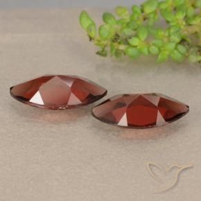 Shop natural 2.44ct Rouge foncé Grenat pyrope gems, Marquise, from Mozambique at GemSelect. In stock, global shipping!