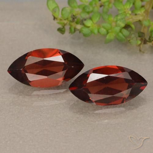 2.58ctw Naturel Rouge sang profond Grenat pyrope, Marquise, VVS-VS