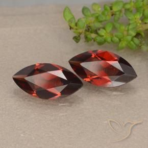 Shop natural 2.27ct Rouge Sangria Grenat pyrope gems, Marquise, from Mozambique at GemSelect. In stock, global shipping!