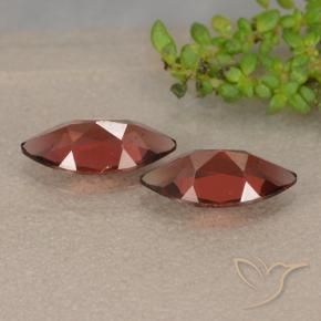 Shop natural 2.42ct Rouge écarlate Grenat pyrope gems, Marquise, from Mozambique at GemSelect. In stock, global shipping!