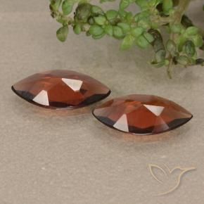 Shop natural 1.67ct Rouge écarlate Grenat pyrope gems, Marquise, from Mozambique at GemSelect. In stock, global shipping!