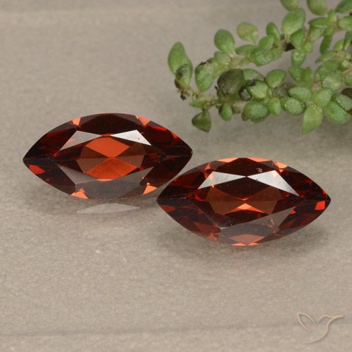 2.39ctw Naturel Rouge moyen Grenat pyrope, Marquise, VVS-VS