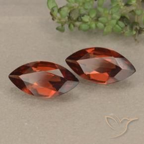 Shop natural 1.82ct Rouge moyen Grenat pyrope gems, Marquise, from Mozambique at GemSelect. In stock, global shipping!
