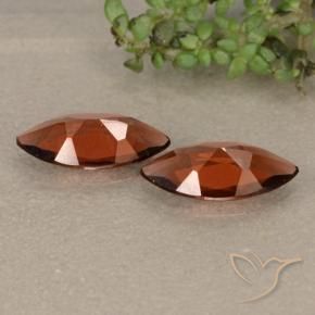 Shop natural 1.82ct Rouge moyen Grenat pyrope gems, Marquise, from Mozambique at GemSelect. In stock, global shipping!