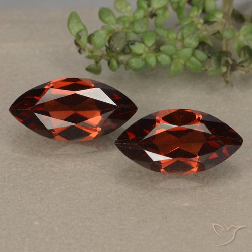 2.49ctw Naturel Rouge foncé Grenat pyrope, Marquise, VVS-VS