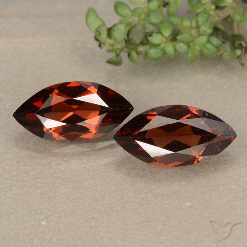 2.37ctw Naturel Rouge foncé Grenat pyrope, Marquise, VVS-VS