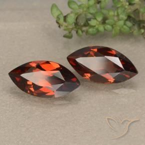 Shop natural 2.37ct Rouge foncé Grenat pyrope gems, Marquise, from Mozambique at GemSelect. In stock, global shipping!