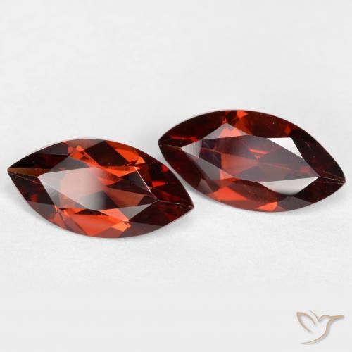 Shop natural 2.25ct Rouge foncé Grenat pyrope gems, Marquise, from Mozambique at GemSelect. In stock, global shipping!
