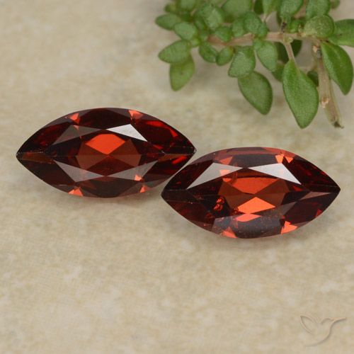 2.16ctw Naturel Rouge foncé Grenat pyrope, Marquise, VVS-VS