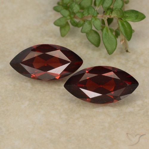 2.76ctw Naturel Rouge Sangria Grenat pyrope, Marquise, VVS-VS