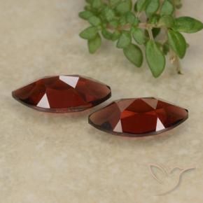 Shop natural 2.76ct Rouge Sangria Grenat pyrope gems, Marquise, from Mozambique at GemSelect. In stock, global shipping!