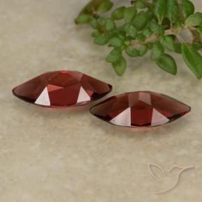 Shop natural 2.25ct Rouge écarlate profond Grenat pyrope gems, Marquise, from Mozambique at GemSelect. In stock, global shipping!