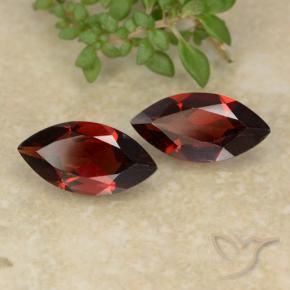 Shop natural 2.37ct Rouge sang profond Grenat pyrope gems, Marquise, from Mozambique at GemSelect. In stock, global shipping!
