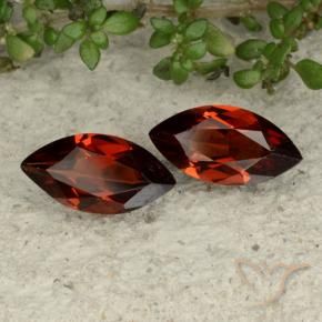 Shop natural 2.26ct Rouge moyen Grenat pyrope gems, Marquise, from Mozambique at GemSelect. In stock, global shipping!