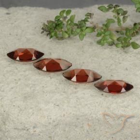 Shop natural 4.50ct Rouge foncé Grenat pyrope gems, Marquise, from Mozambique at GemSelect. In stock, global shipping!
