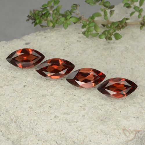 4.88ctw Naturel Rouge foncé Grenat pyrope, Marquise, VS