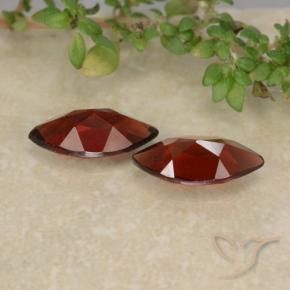 Shop natural 2.36ct Rouge Sangria Grenat pyrope gems, Marquise, from Mozambique at GemSelect. In stock, global shipping!