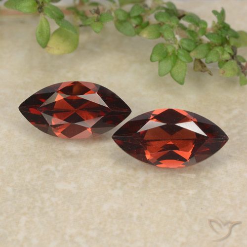 2.47ctw Naturel Rouge écarlate Grenat pyrope, Marquise, VVS-VS
