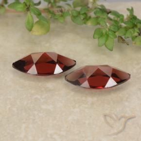 Shop natural 2.47ct Rouge écarlate Grenat pyrope gems, Marquise, from Mozambique at GemSelect. In stock, global shipping!