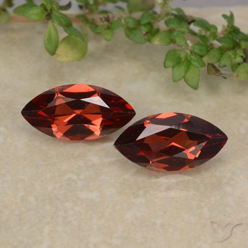 2.41ctw Naturel Rouge moyen Grenat pyrope, Marquise, VVS-VS