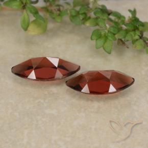Shop natural 2.41ct Rouge moyen Grenat pyrope gems, Marquise, from Mozambique at GemSelect. In stock, global shipping!