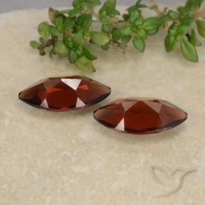 Shop natural 2.47ct Rouge Sangria Grenat pyrope gems, Marquise, from Mozambique at GemSelect. In stock, global shipping!