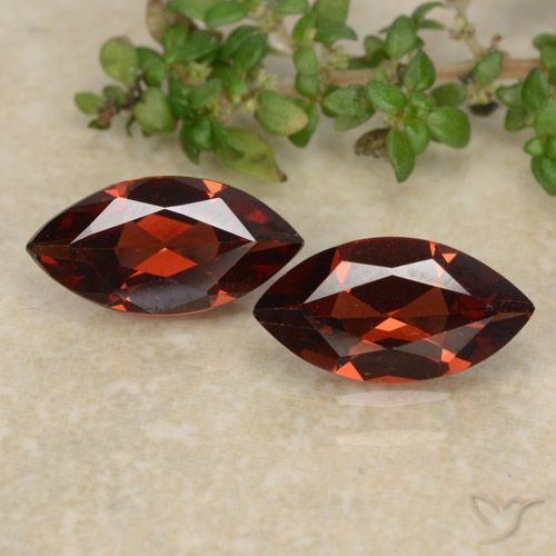 2.16ctw Naturel Rouge foncé Grenat pyrope, Marquise, VVS-VS