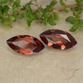Shop natural 1.97ct Rouge foncé Grenat pyrope gems, Marquise, from Mozambique at GemSelect. In stock, global shipping!