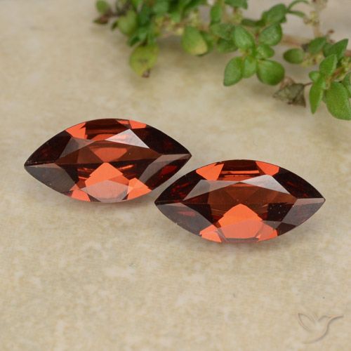 1.74ctw Naturel Rouge moyen Grenat pyrope, Marquise, VVS-VS