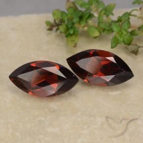 Shop natural 2.51ct Rouge sang profond Grenat pyrope gems, Marquise, from Mozambique at GemSelect. In stock, global shipping!