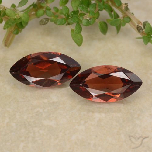 2.22ctw Naturel Rouge foncé Grenat pyrope, Marquise, VVS-VS