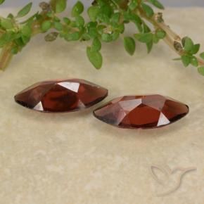 Shop natural 2.22ct Rouge foncé Grenat pyrope gems, Marquise, from Mozambique at GemSelect. In stock, global shipping!