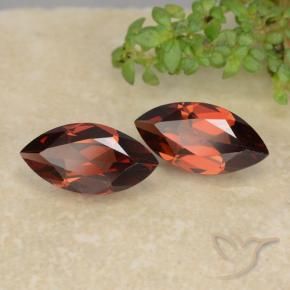 Shop natural 2.39ct Rouge Sangria Grenat pyrope gems, Marquise, from Mozambique at GemSelect. In stock, global shipping!