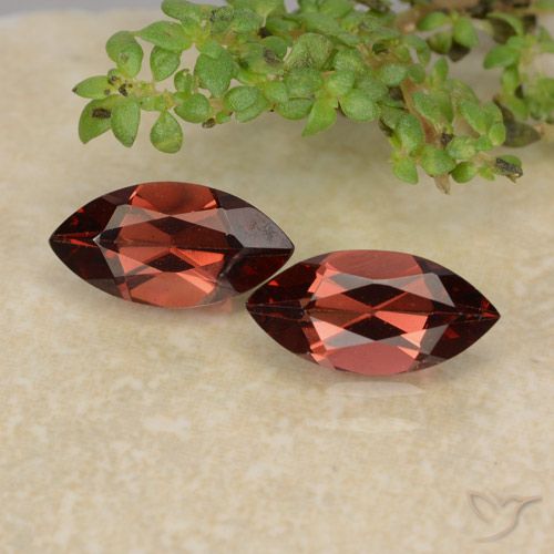 2.21ctw Naturel Rouge foncé Grenat pyrope, Marquise, VVS-VS