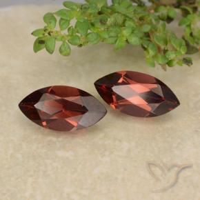 Shop natural 2.21ct Rouge foncé Grenat pyrope gems, Marquise, from Mozambique at GemSelect. In stock, global shipping!