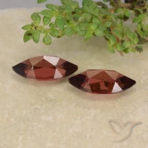 Shop natural 2.21ct Rouge foncé Grenat pyrope gems, Marquise, from Mozambique at GemSelect. In stock, global shipping!